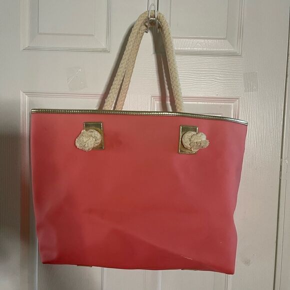 Lilly Pulitzer X Large Beach Bag & Pouch Rubber Pink gold trim robe straps - Picture 3 of 16